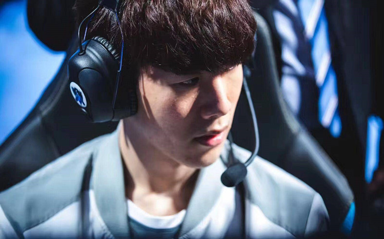 毫无诚意再 毫无诚意再