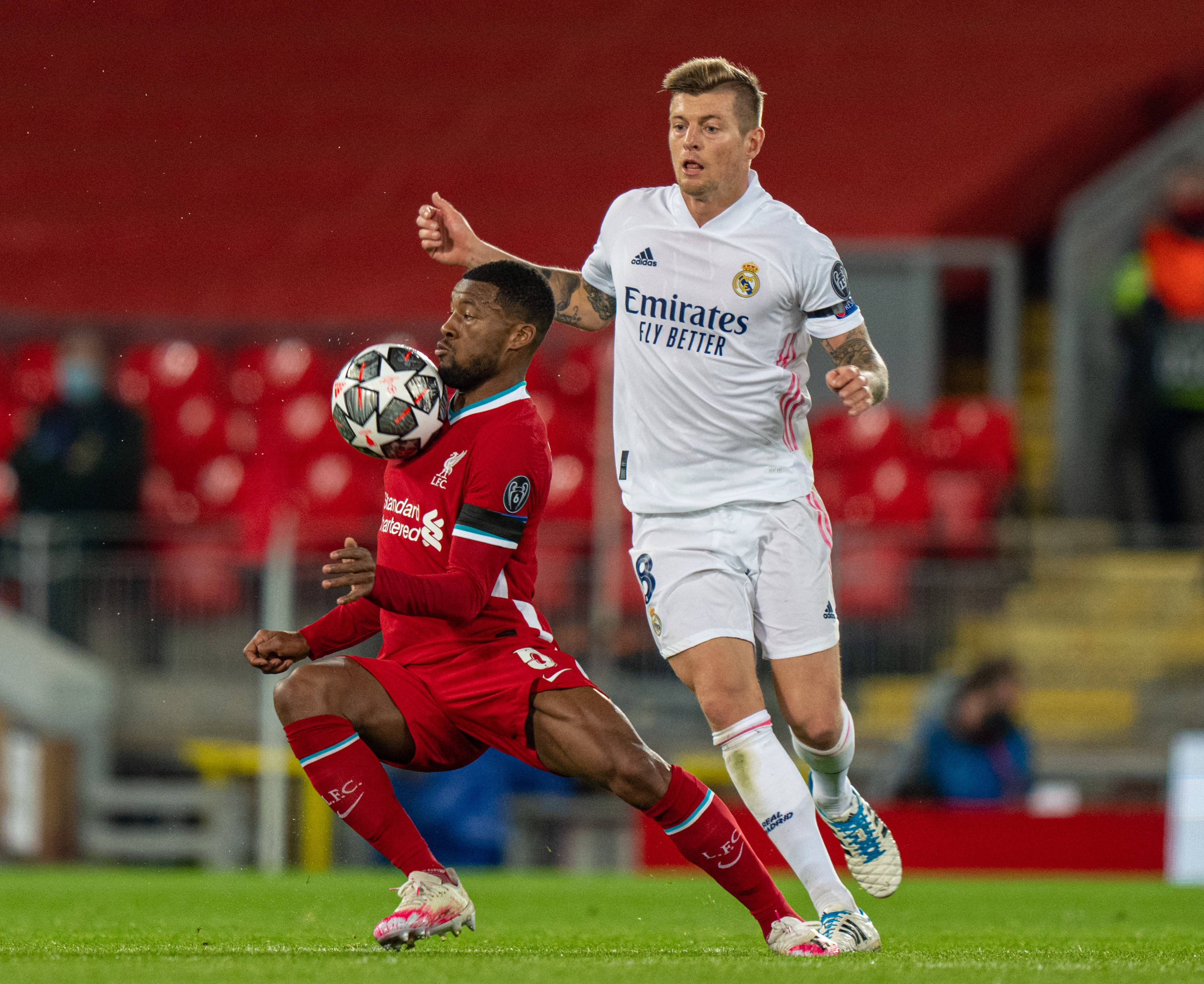 肋部直塞上 肋部直塞上