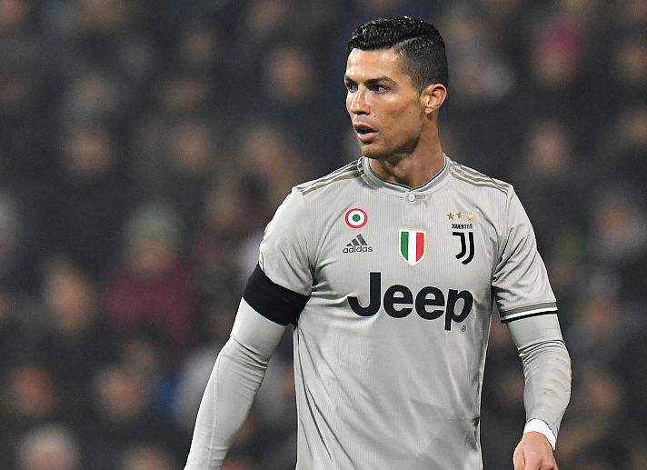 肤与一套回 肤与一套回